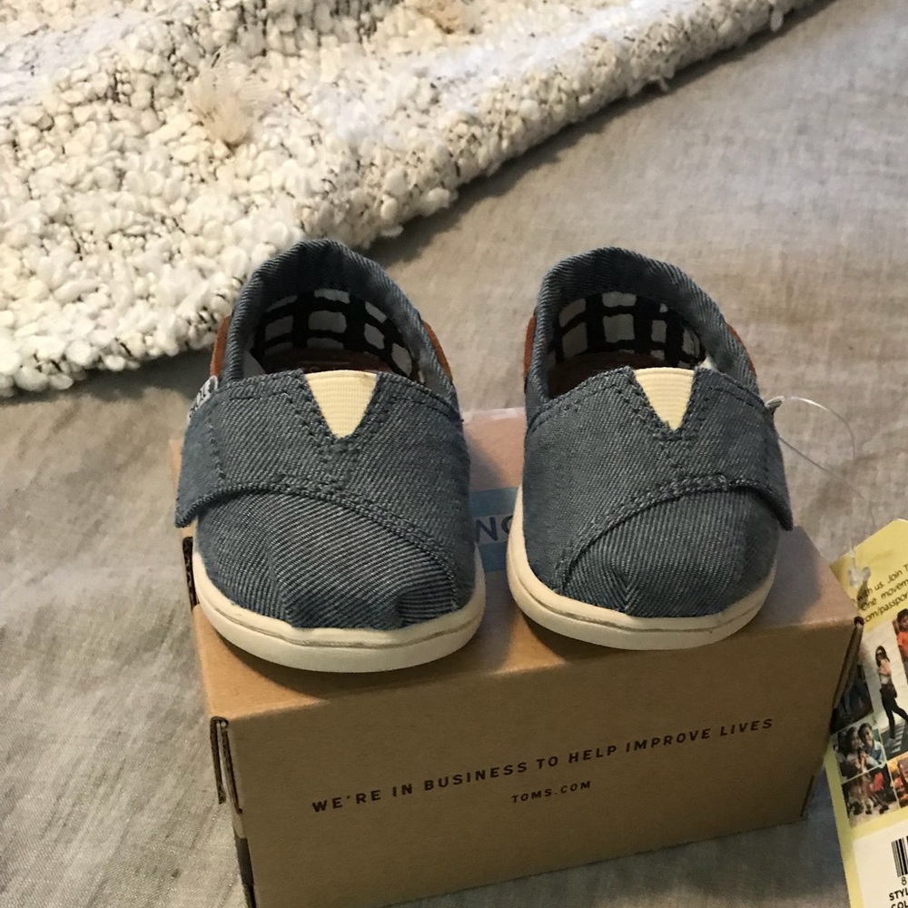 Tiny toms